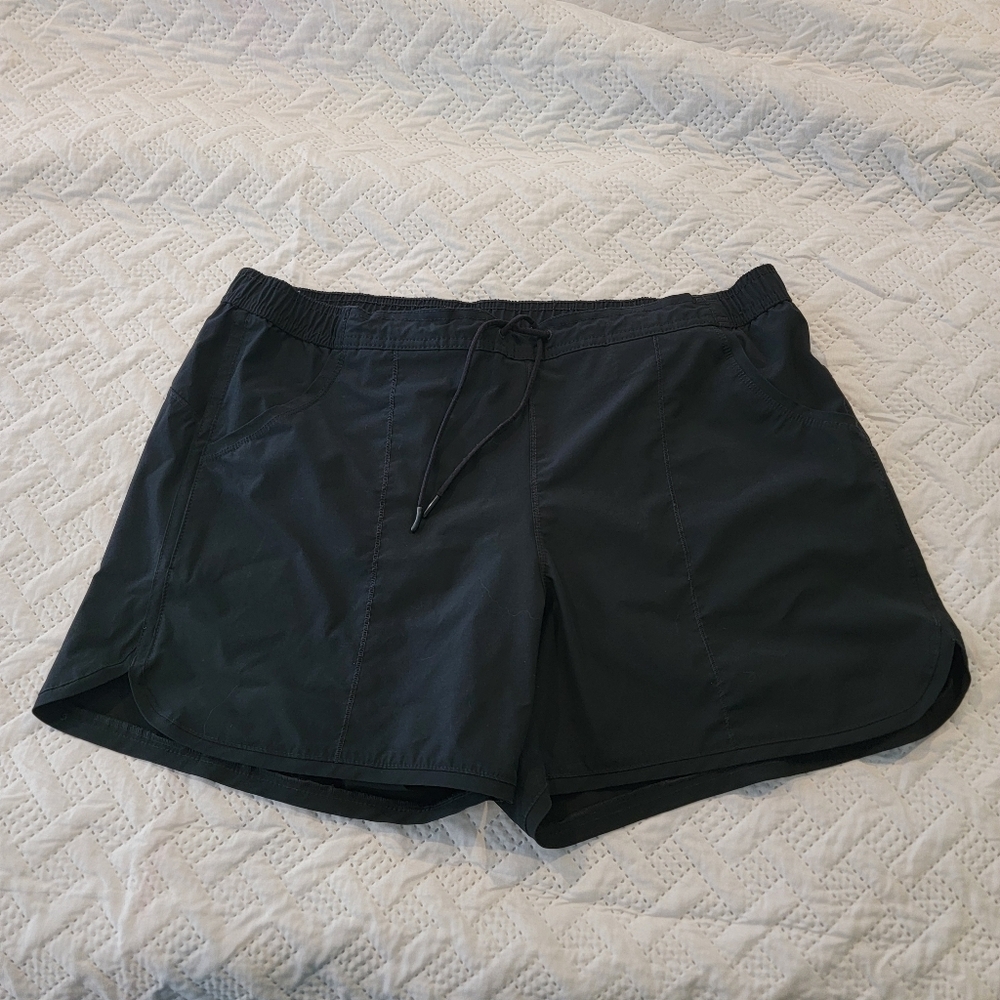 LANDS' END Women’s Board Swim Shorts Lined Black 18 Modest
